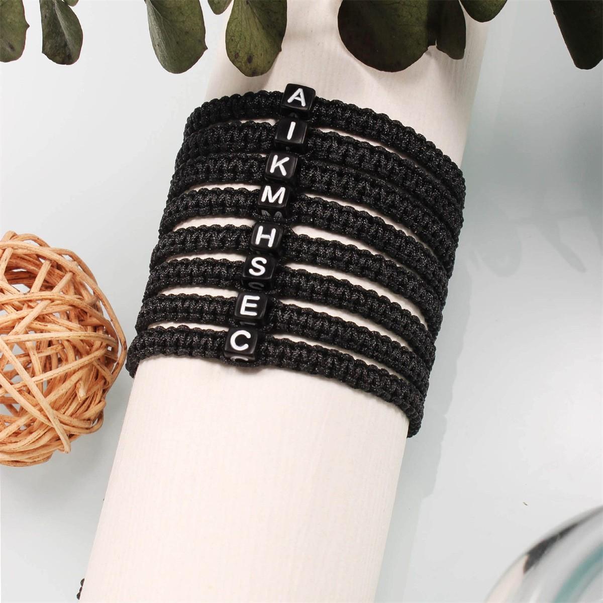 Акриловый браслет из английских бусин с 26 буквами, вышитый вручную вручную One Size